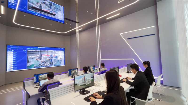 QGM Machinery: Dypdyrking av hovedvirksomheten i over 40 år, stående i forkant av innovasjon og ekspandere globalt med et internasjonalt perspektiv