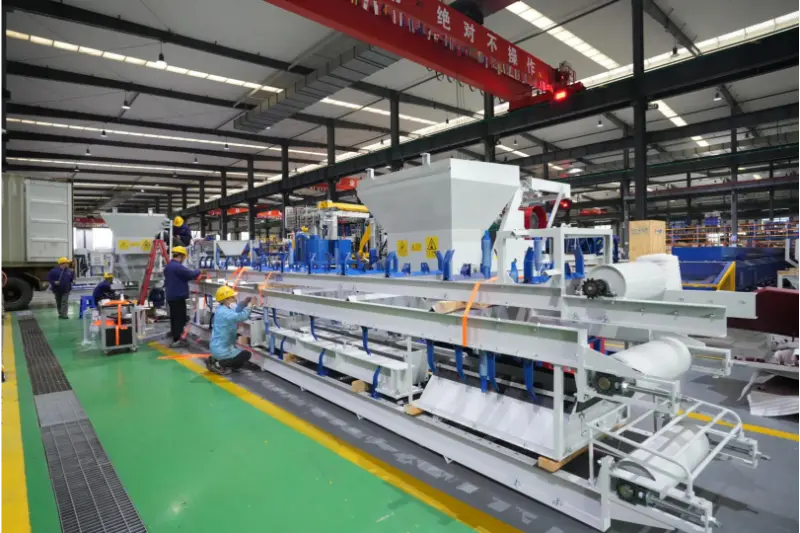 Våren er den perfekte tiden for hardt arbeid og fremgang. Quangong Machinery Co., Ltd. er opptatt med å frakte varer til utlandet.