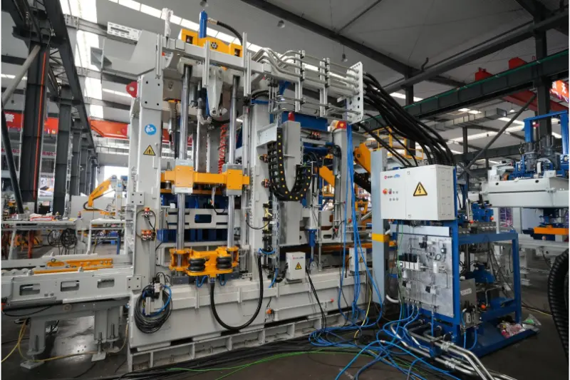 Quangong Machinery Co., Ltd.: To helautomatiserte produksjonslinjer for byggematerialer som skal etableres i Usbekistan i 2026.