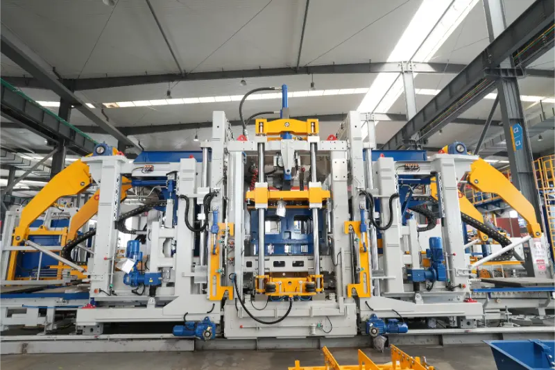 Quangong Machinery Co., Ltd. ZN2000-2 blokkstøpemaskin: Kjerneytelse muliggjør en ny oppgradering innen intelligent mursteinproduksjon