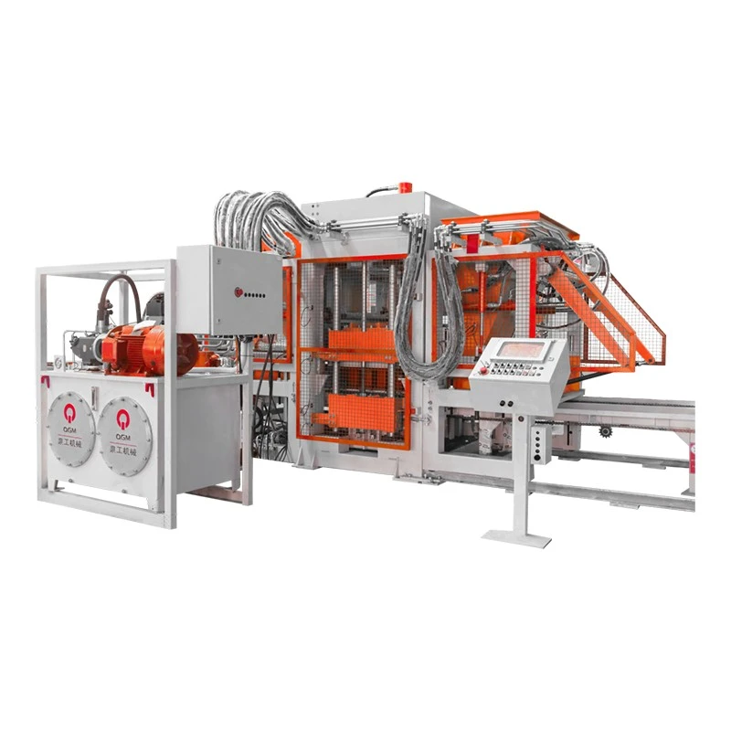 Helautomatisk formingsmaskin for mursteinblokker